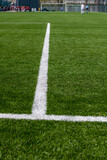 Fototapeta  - linie pola karnego na sztucznej murawie boiska do piłki nożnej
