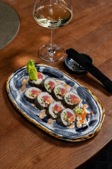 Wall Mural - Sushi roll with salmon and tuna