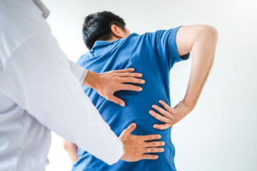 Wall Mural - Physical Doctor consulting with patient About  muscule pain problems Physical therapy diagnosing concept