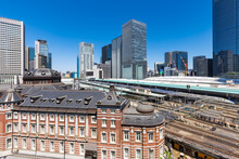 (東京都ｰ都市風景)青空と東京駅周辺の風景１０