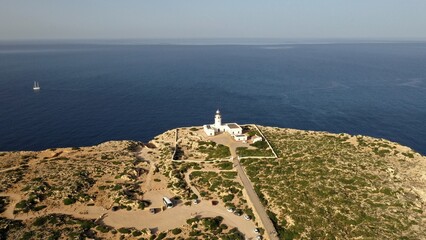 Canvas Print - survol du phare de Cavalleria au nord de l'île de Minorque dans l'archipel des Baléares Espagne	