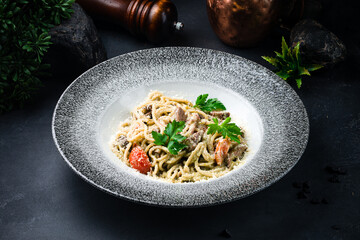 Canvas Print - Lunch pasta with beef, tomatoes, parmesan and parsley.