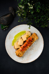 Canvas Print - Omelette with tomatoes, cheese and bread.