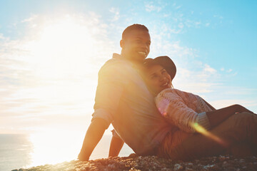 Fototapete - We like our dates on the chilled side. a happy young couple enjoying a romantic day outdoors.