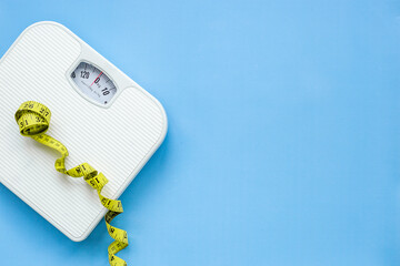 Sticker - Check your body shape with weight scales and tape measure