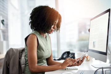 Aufkleber - Phone, computer screen and woman typing for online networking, multimedia management and marketing. Research, scroll and african person at office desktop pc and mobile app on chat, website or reading