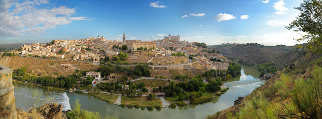 Wall Mural - panoramic view of Toledo in Spain