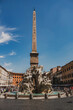 Fontana dei Quattro Fiumi na Piazza Navona w Rzymie, majestatyczny pomnik sztuki i historii. Symbol kulturalnej wielkości Włoch.