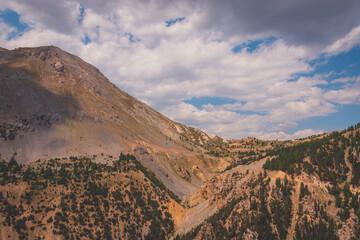 Wall Mural - A picturesque landscape of Alps in the Queyras valley (Hautes-Alpes, France)