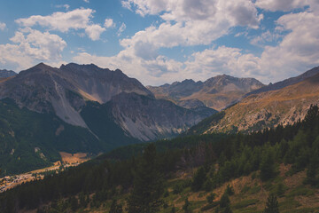 Wall Mural - A picturesque landscape of Alps in the Queyras valley (Hautes-Alpes, France)