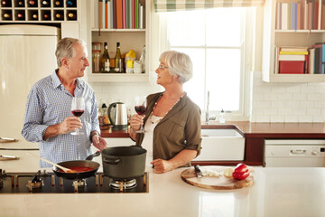 Poster - Wine, happy or old couple cooking food for a healthy vegan diet together with love in retirement at home. Smile, support or senior woman drinking or talking in house kitchen with husband at dinner