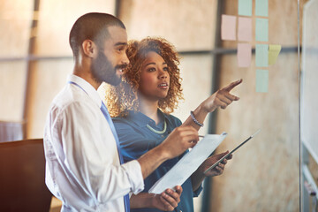 Aufkleber - Teamwork, brainstorming or planning on tablet in modern office for strategy conversation and sticky notes. Businesspeople, talking and moodboard or idea, document and corporate company workplace