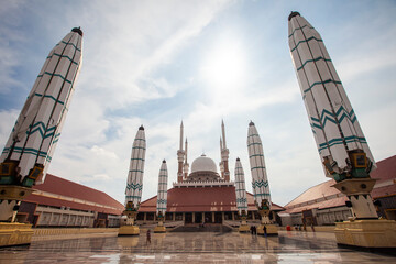 Wall Mural - Central Java Grand Mosque, the biggest mosque in Central Java Province, located in Semarang, Indonesia. Icon and landmark of Semarang City.