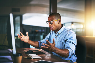 Leinwandbilder - Black man in office, night and angry with computer glitch, stress with software problem. Male professional with anger, connection issue and working late, frustrated with 404 and business crisis