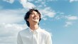 © buritora - 白いシャツを着た笑顔の男性（アジア人・中国人・日本人・韓国人・Generative AI）