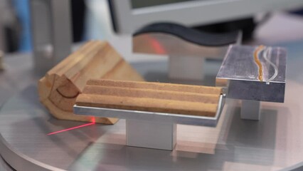 Leinwandbilder - Automatic laser machine for precise measurement of part size and quality evaluation at works