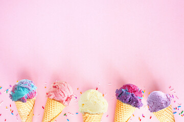 Aufkleber - Ice cream bottom border over a pink background. Soft, pastel colors. Copy space.