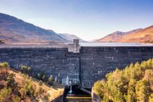 UK, Scotland, Concrete Dam In Glen Cannich
