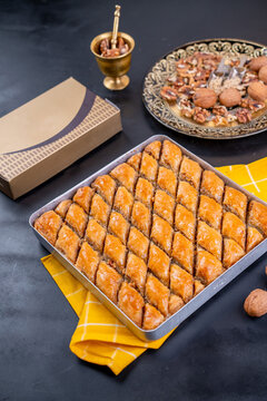 Traditional turkish baklava pistachio pastry. Dilberdudagi, ozel kesim baklava, cikolatali baklava, fistikli baklava. 
