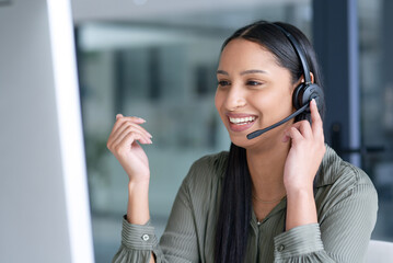 Aufkleber - Happy, call center and a woman with a computer for telemarketing, online consulting and communication. Smile, contact us and a person speaking into a headset for customer care on a pc in an office