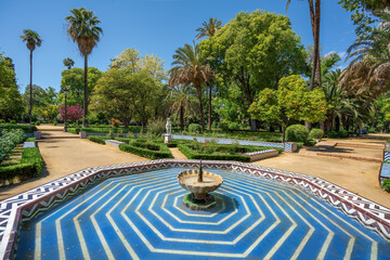 Wall Mural - Glorieta de la Concha Fountain (Roundabout of the Shell) at Maria Luisa Park - Seville, Andalusia, Spain