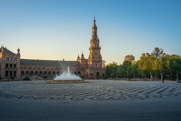 Wall Mural - Plaza de Espana with Fountain and South Tower - Seville, Andalusia, Spain