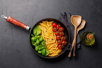 Wall Mural - A vibrant representation of the Italian flag made with pasta, basil, and tomatoes