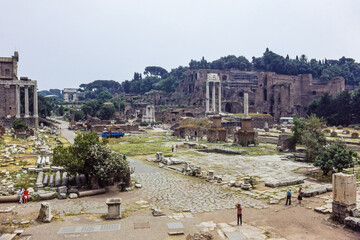 Poster - Forum romanum in Rome with tourists in the 80s