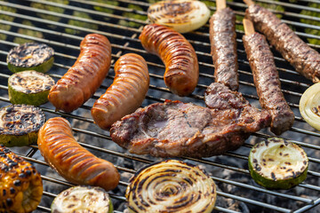 Canvas Print - various grilled meat and vegetables