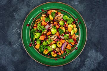 Canvas Print - Bright light vegetable salad.