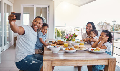 Canvas Print - Outdoor family selfie, lunch and kids with father, mother and daughter with smile, food or social media app. Man, boy children or summer brunch on patio for nutrition, baby or profile picture on blog