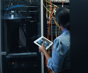 Leinwandbilder - Server room, engineer and woman with a tablet for programming, cybersecurity or cable maintenance. Black female technician or IT in datacenter for network, software system upgrade with technology