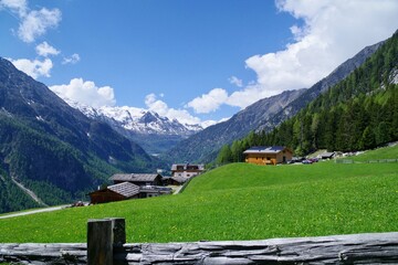 Wall Mural - Martelltal Vinschgau 