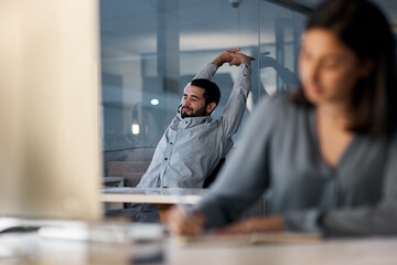 Aufkleber - Call center, tired man and stretching at computer desk for telemarketing support in coworking office at night. Lazy, sleepy and frustrated male agent with burnout, fatigue and bored of consulting