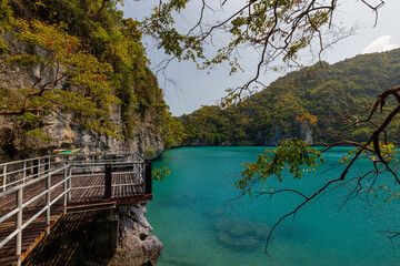 Wall Mural - beautiful lagoon,tropical paradise,Angthong national marine park, koh Samui, Suratthani, Thailand.