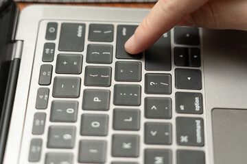 Using your fingers on the keyboard to enter data or control a computer is an important and versatile way, such as typing text, opening programs, creating documents, searching the Internet, and so on.