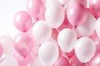 fliegende rosa pink und weiße Ballons auf hellem Hintergrund. Querformat. Generative Ai.