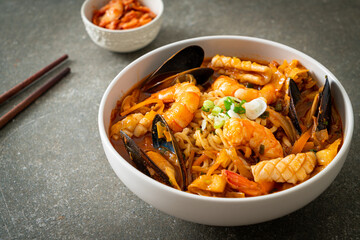 Poster - Jjamppong -  Korean Seafood Noodle Soup