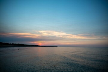 Canvas Print - Beautiful landscape of the sea on the sunset