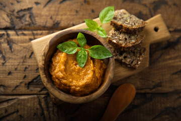 Canvas Print - Roasted vegetable dip served with bread