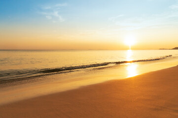 Canvas Print - sunset at the beach