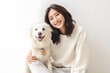 Tシャツを着た女性と愛犬　with generative ai