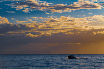 Wall Mural - sunset over the sea