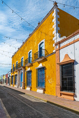 Wall Mural - Campeche city street with colourful housing architecture, Campeche state, Yucatan, Mexico.