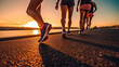 Morgendliche Laufroutine: Nahaufnahme von Läuferbeinen am Strand bei Sonnenaufgang