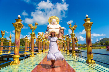 Canvas Print - Woman at Giant happy buddha Samui