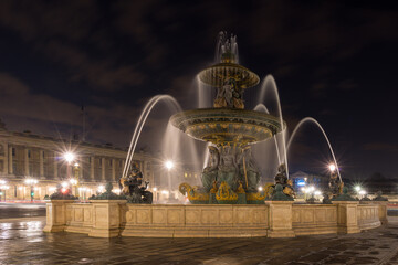 Canvas Print - Fountain at Place de la Concord in Paris