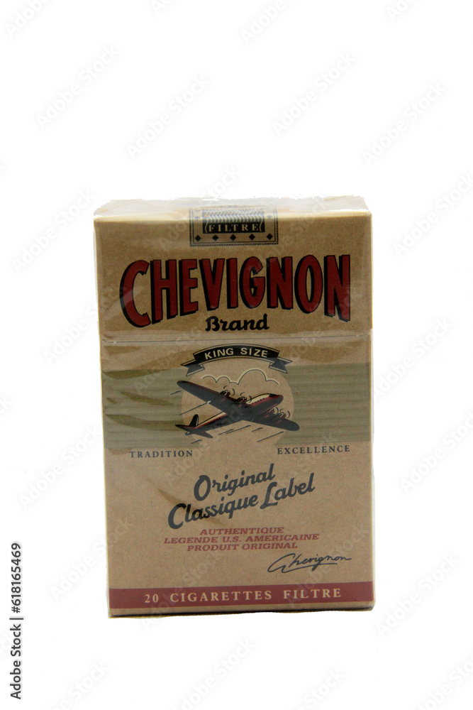 Paquet de cigarettes de Chevignon Stock Photo