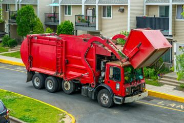 garbage pickup truck