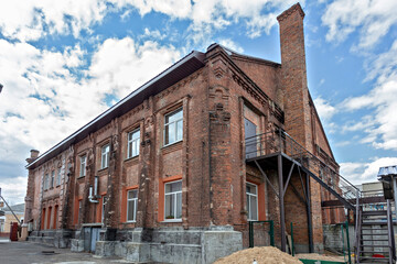 old house in the city